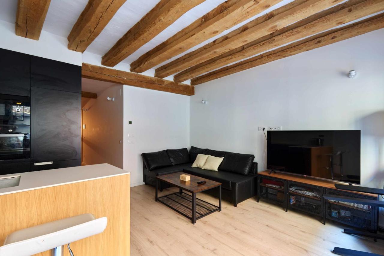 Apartamento Chapitela Deluxe Pamplona Luaran gambar