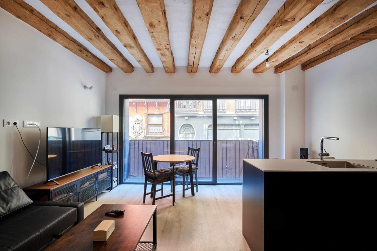 Apartamento Chapitela Deluxe Pamplona Luaran gambar