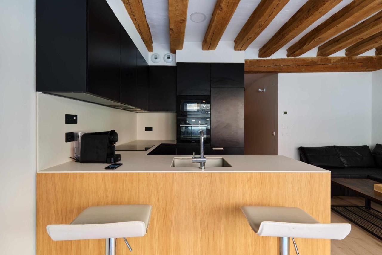 Apartamento Chapitela Deluxe Pamplona Luaran gambar