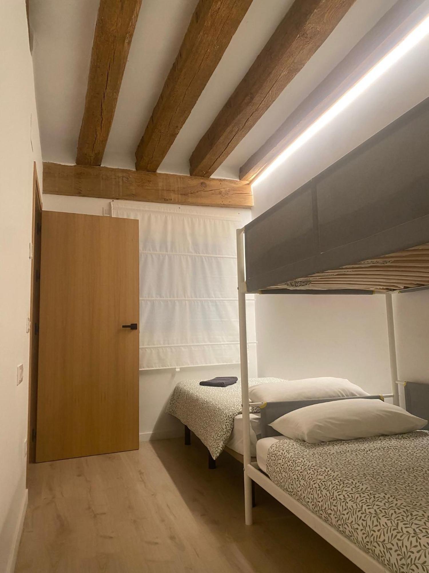 Apartamento Chapitela Deluxe Pamplona Luaran gambar